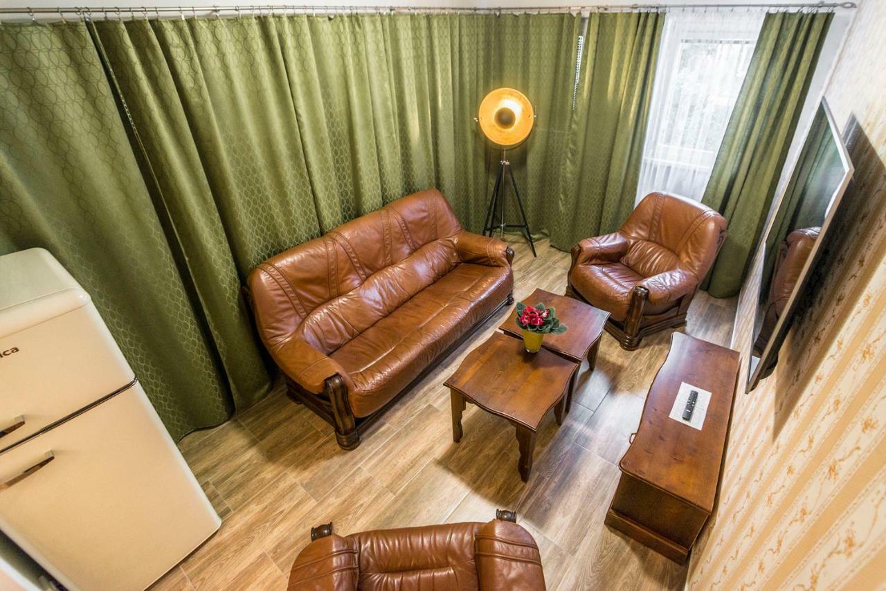 Deluxe Apartment with living room (3 Adults)